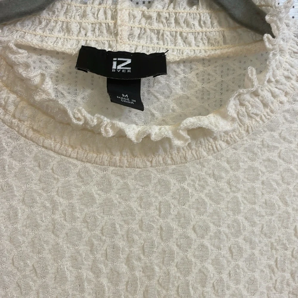 Elegant Cream Lace Ruffle Top - Picture 3 of 3